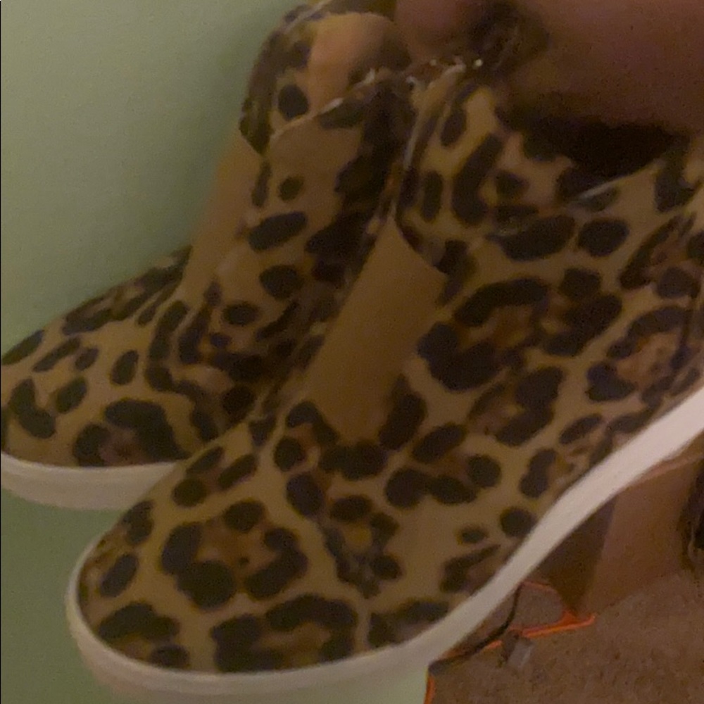 Leopard sneakers